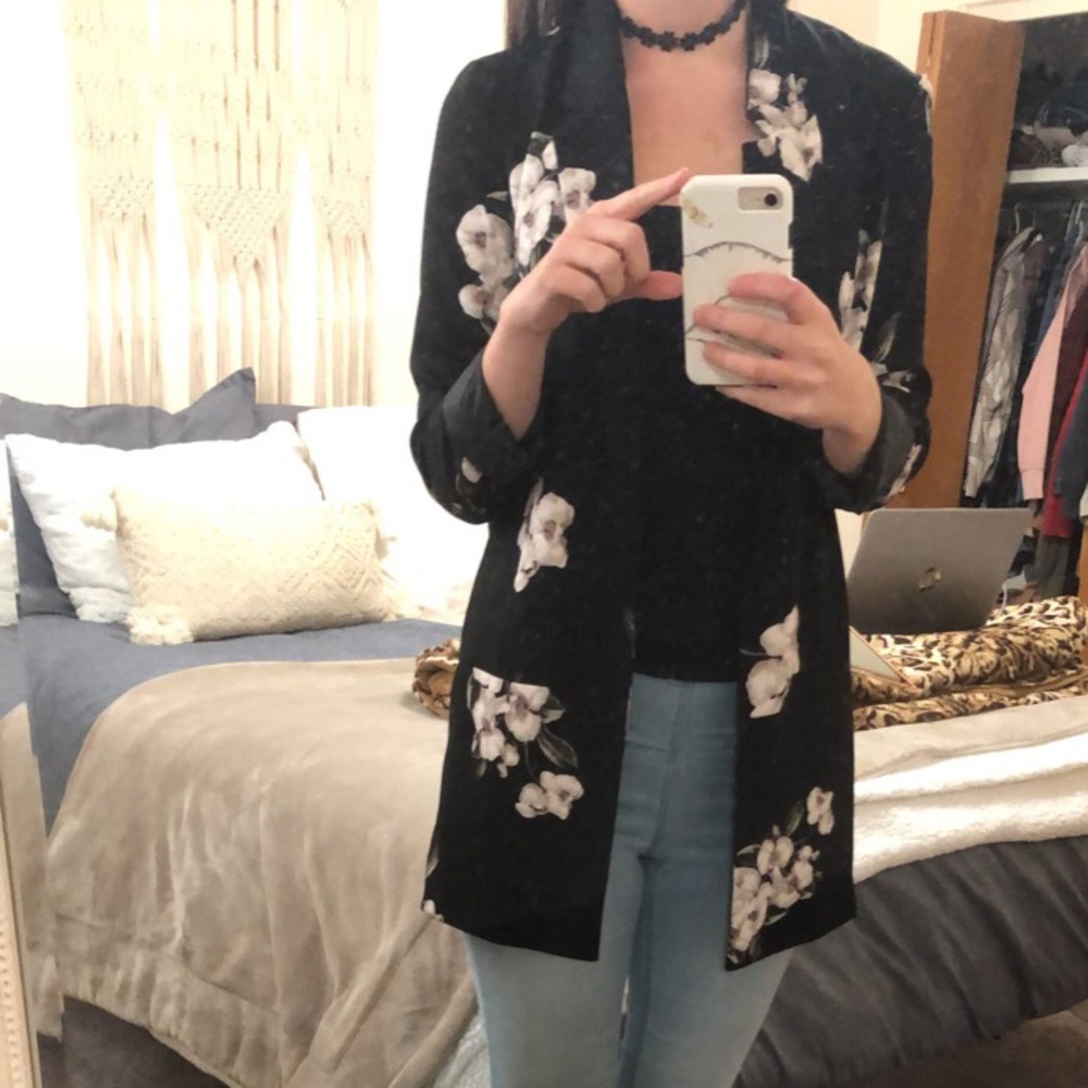 Dynamite floral blazer